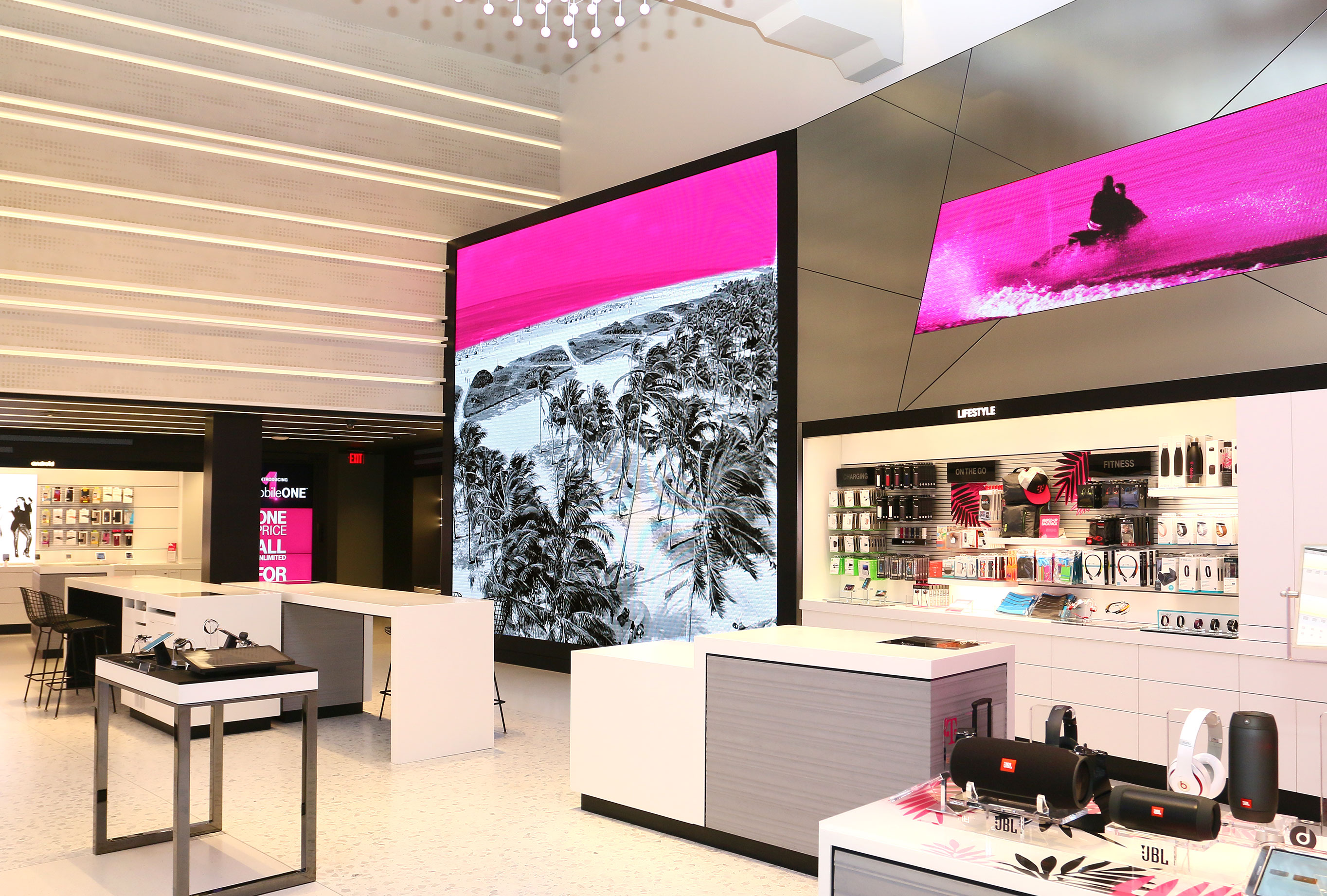 T-Mobile Signature Store - DC Building Group