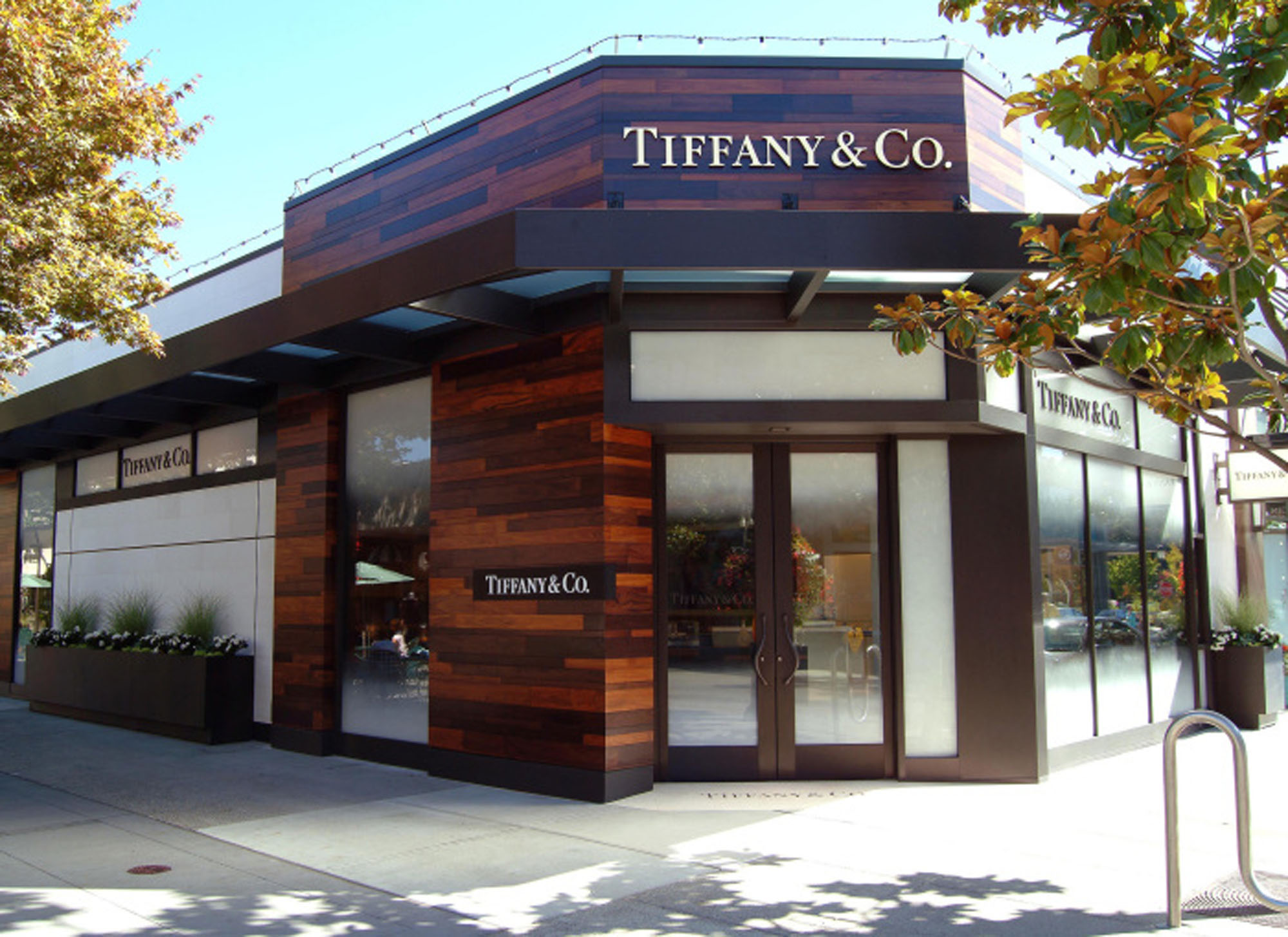 Tiffany & Co.'s New Concept Boutique Debuts in Copley Place